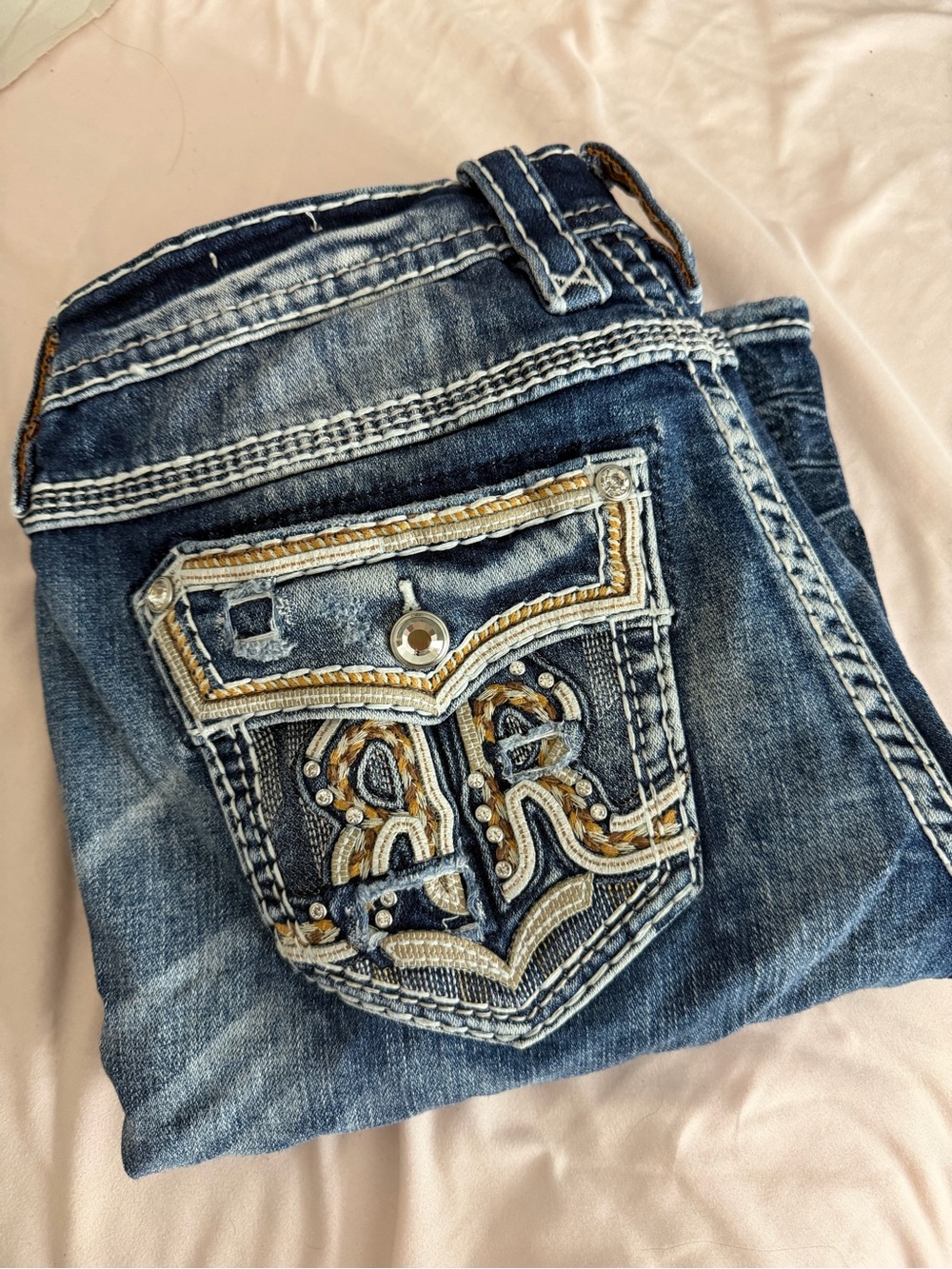 Embellished Rock Revival Dark Wash Women’s Jeans with Decorative Pocket